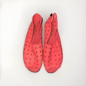 Sesto Meucci Evonne nubuck flats geometric cut-outs, a peep toe Flats Red Size 8